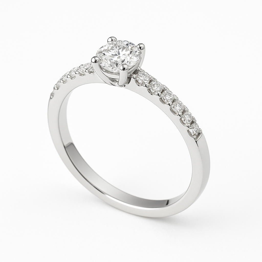 Anillo en Platino con diamante central 0.50 cts