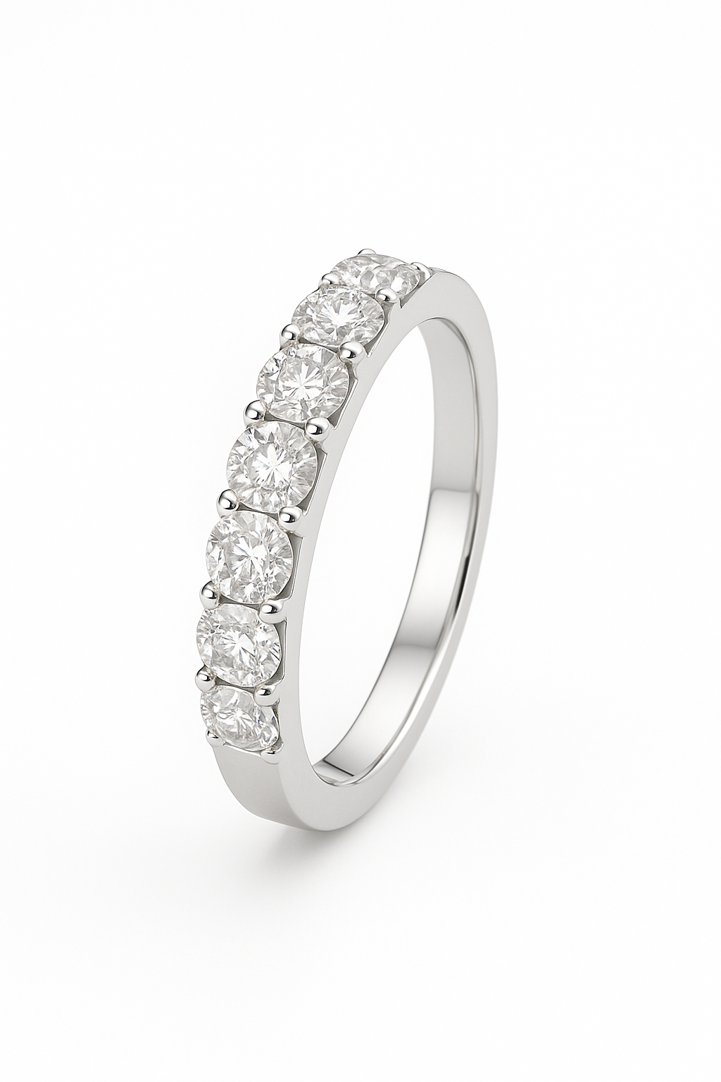 Anillo de Platino con 7 Diamantes 0.63 cts