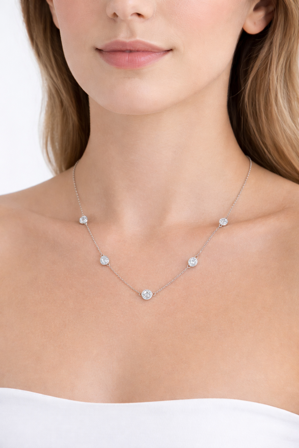 Colgante de oro blanco con corte diamante