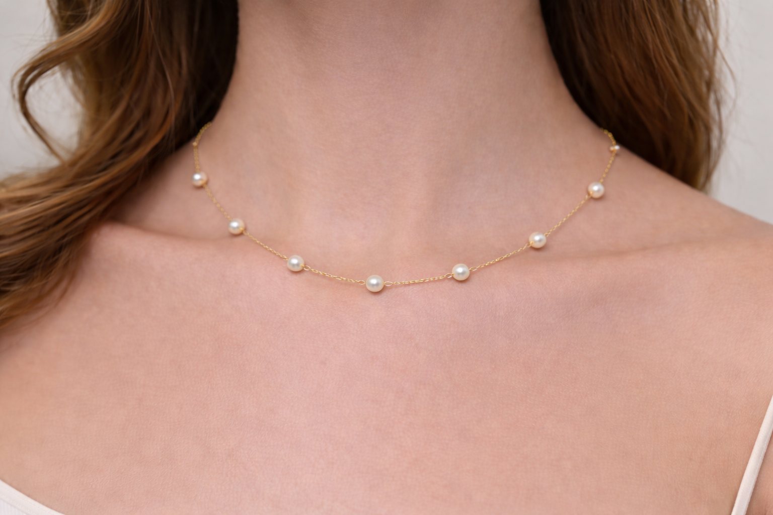 colgante de oro con perlas